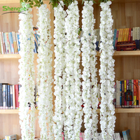 Single bunch of three-pronged artificial flower rattan